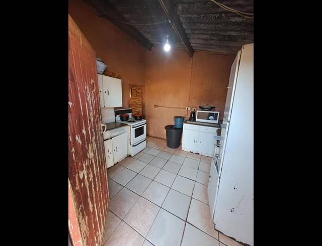 2 BEDROOM HOUSE FOR SALE IN DOBSONVILLE